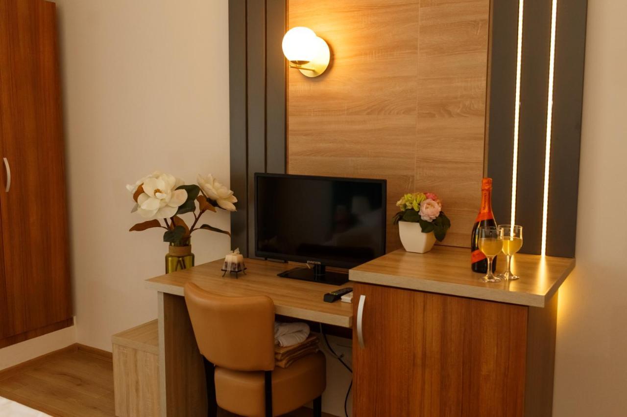 Grand Hotel Astoria Mamaia Eksteriør billede
